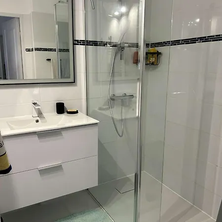 Apartment Moderne A Saint-raphael, 2 *